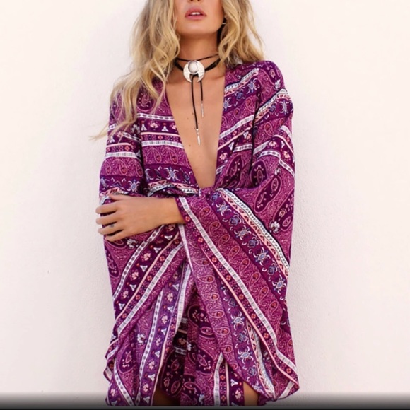 Keyhole Romper - Picture 4 of 8